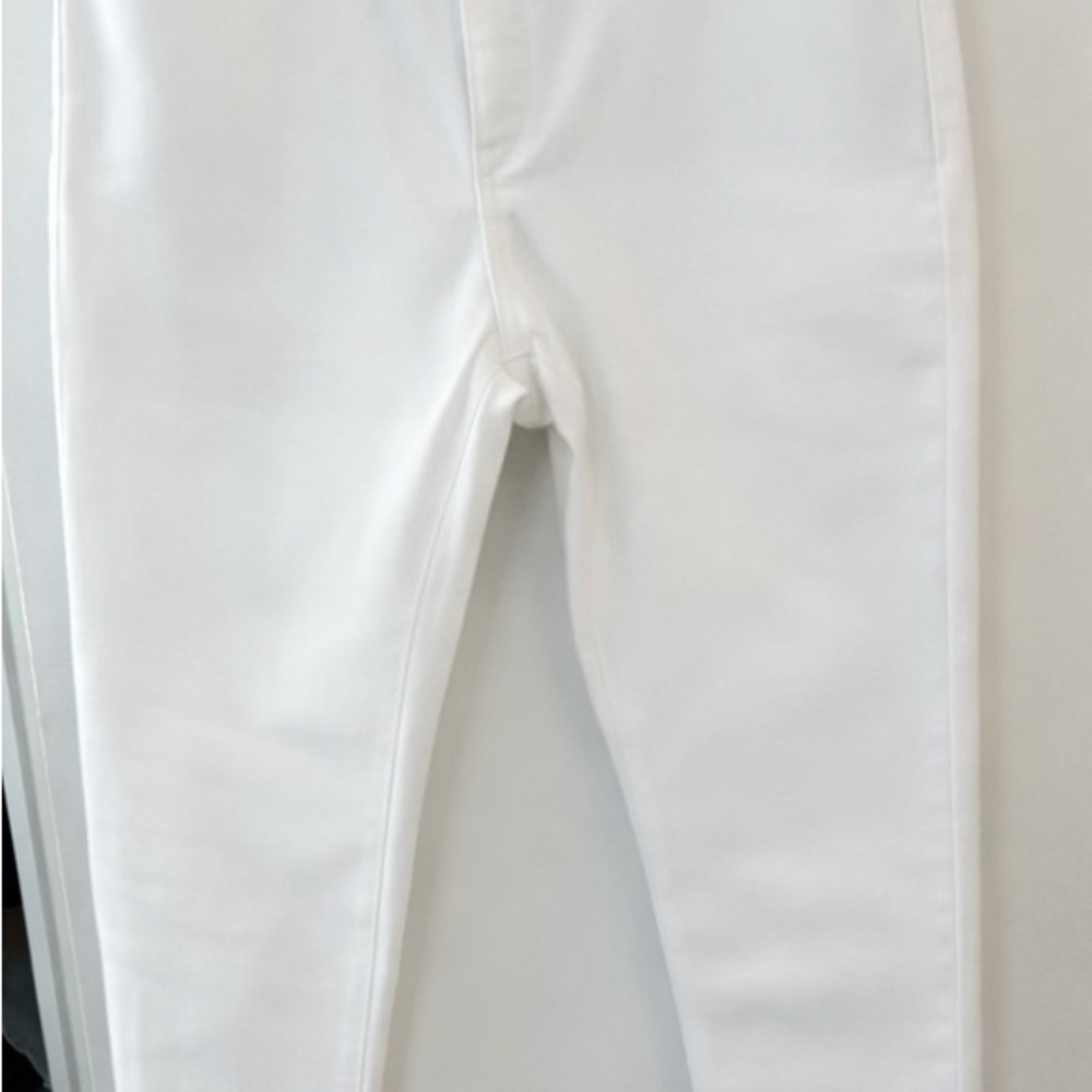 Banana Republic women’s mid rise white denim jeans size 30 NWOT